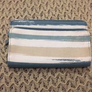 Brand New in bag!Thirty one perfect cents wallet!